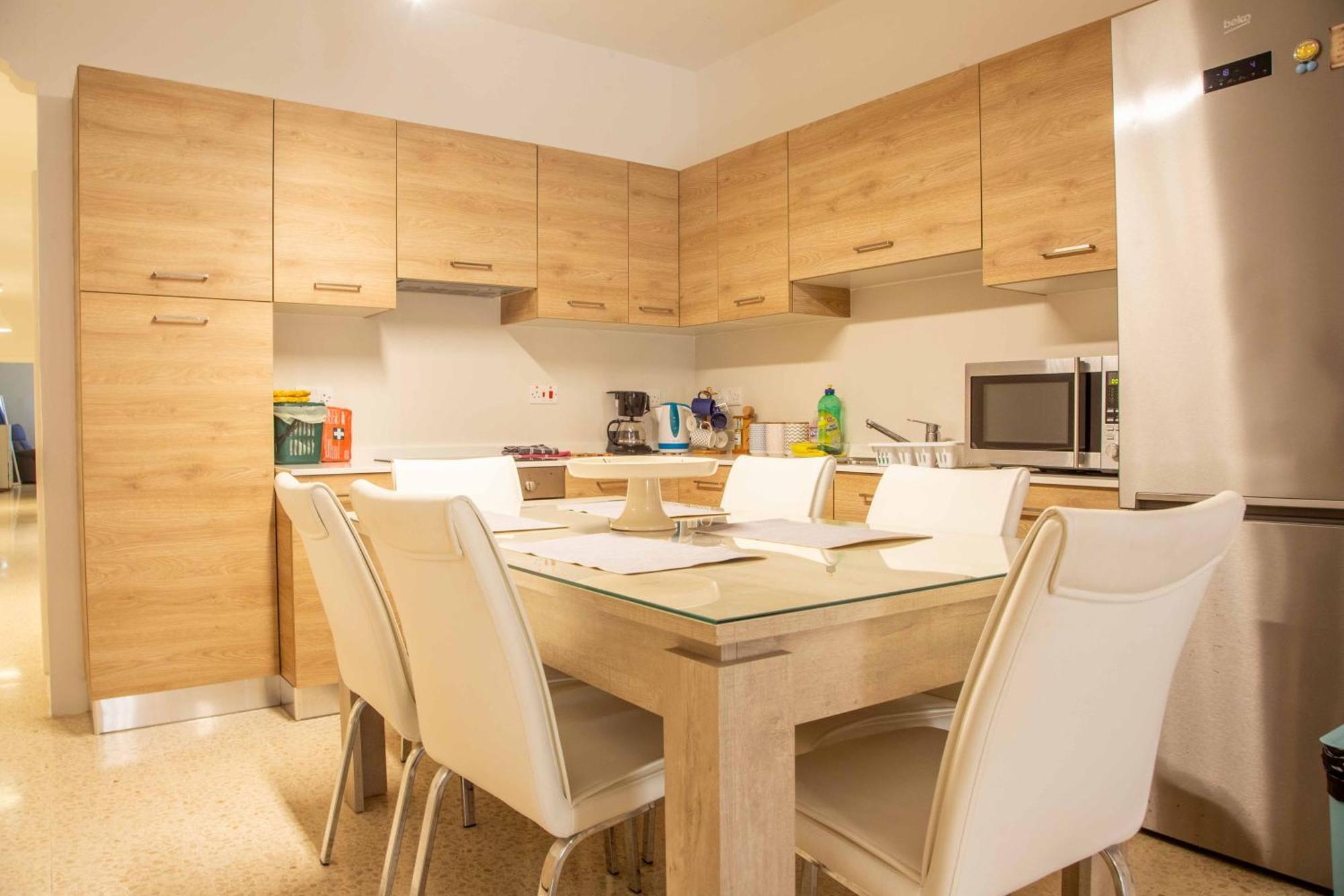 Spacious, Modern 3 Bedroom Apartment - St. Paul'S Bay Exteriör bild